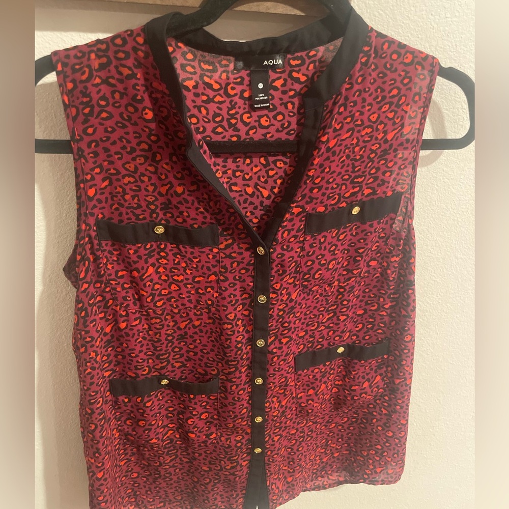 Aqua Women's Red Leopard Print Sleeveless‎ Top Size XS
